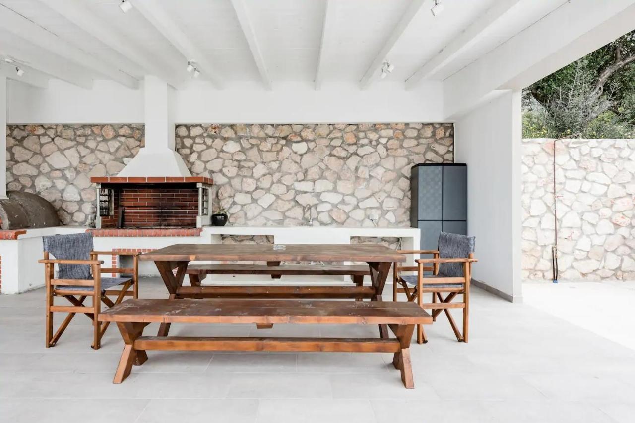 ethereal villa Lourdata  Eksteriør billede